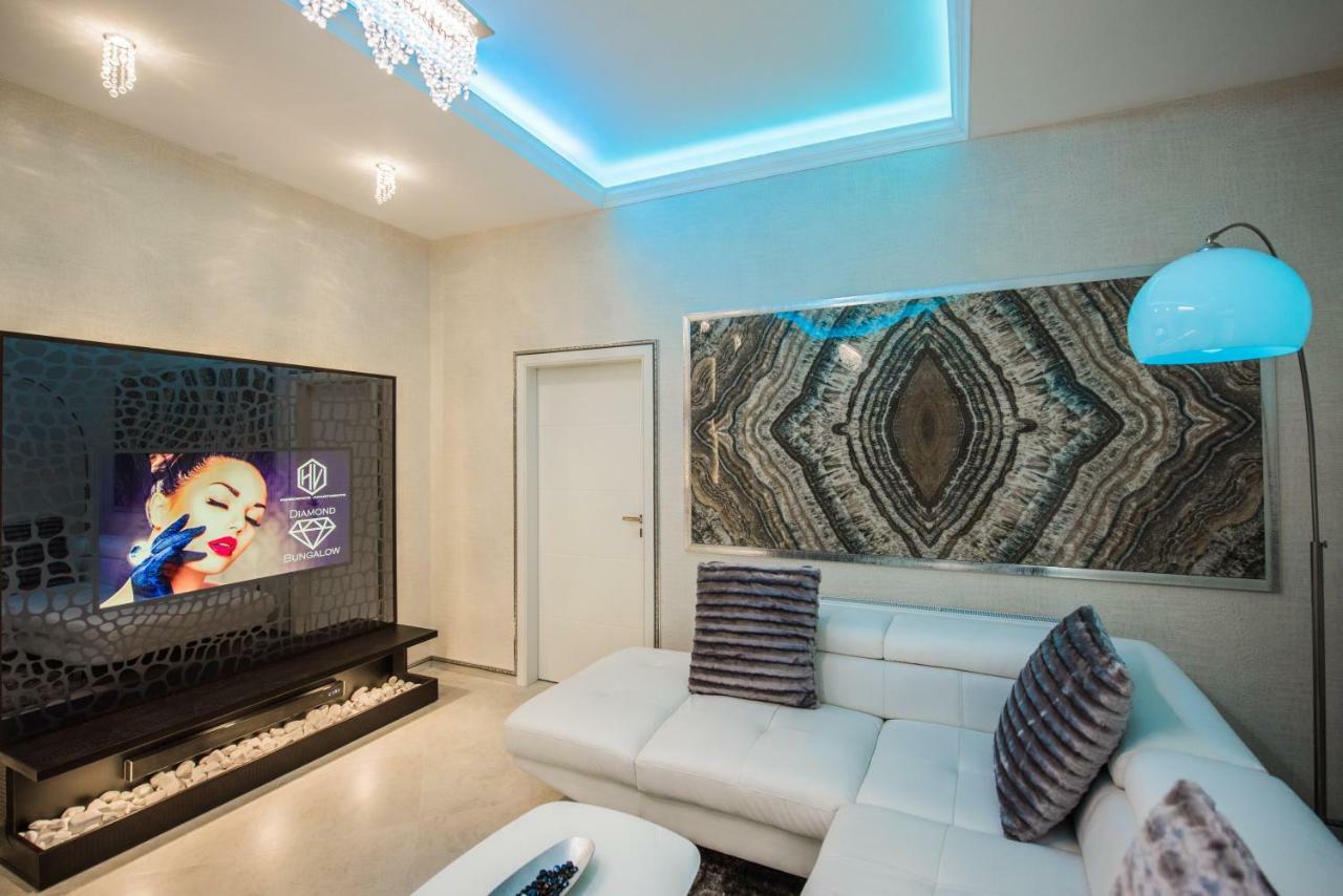H&V Residence - Diamond Bungalow Apartment Arad Exterior foto