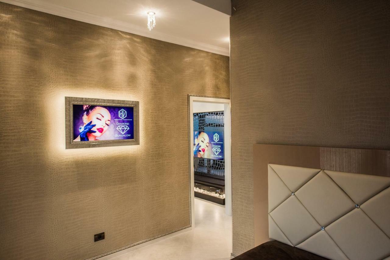 H&V Residence - Diamond Bungalow Apartment Arad Exterior foto