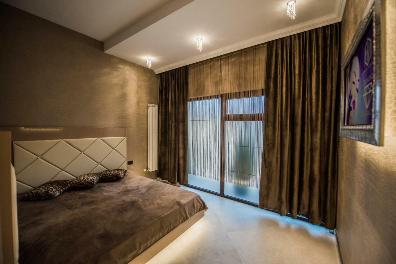 H&V Residence - Diamond Bungalow Apartment Arad Exterior foto